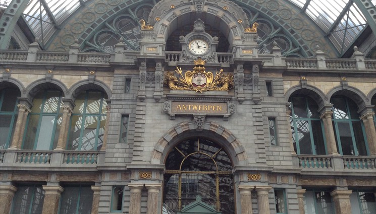 Antwerpen Centraal - главный железнодорожный вокзал Антверпена