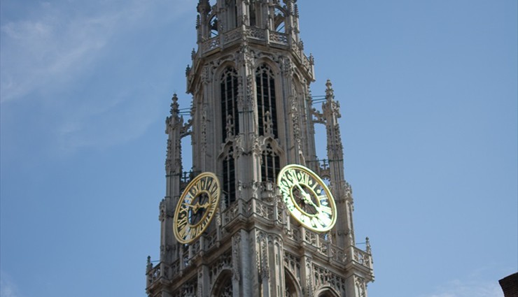 На месте этой часовни в дальнейшем и был построен Кафедральный собор