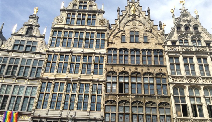 В Антверпене эти дома были построены в 16-17 веках