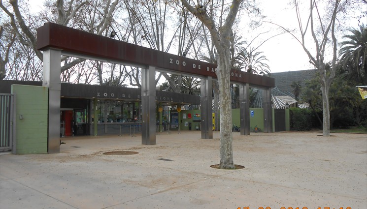 В этом парке расположен городской Зоопарк Барселоны.