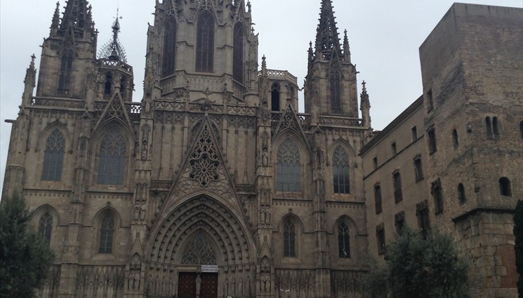 Превосходное здание Кафедрального собора Барселоны является несомненным украшением не только Готического квартала, но и всего города.