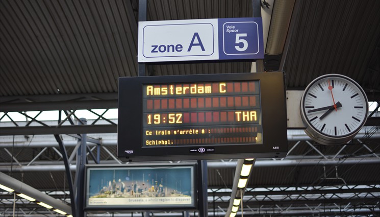 Поезд компании - Thalys из Брюсселя в Амстердам