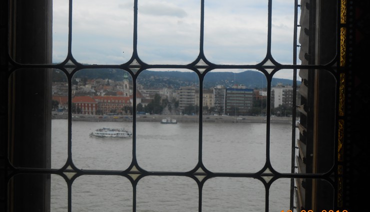 Вид на Дунай из здания парламента