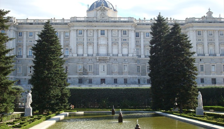 Сады Sabatini и Campo del Moro - это еще одна достопримечательность дворца
