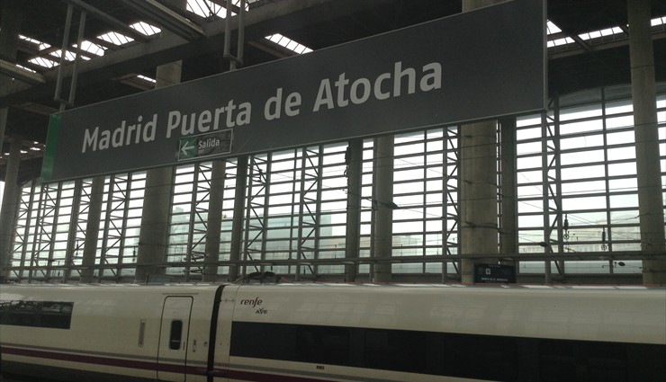 Отсюда отправляется большая часть испанских поездов, чаще всего те, которые идут на юг (Севилья, Кордова, Толедо)
