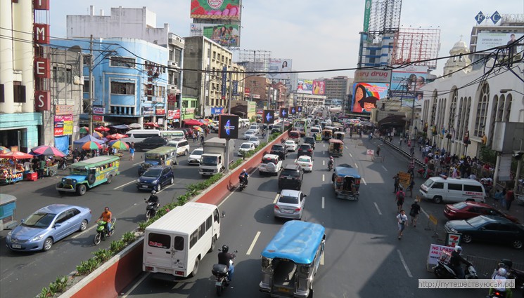 Имея площадь всего 38,55 км, Манила считается одним из самых густонаселённых городов мира