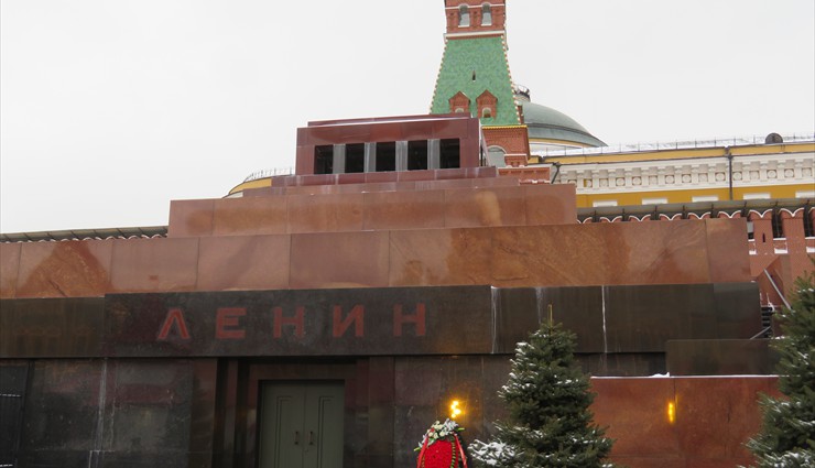 Lenin's Mausoleum (Lenin's Tomb) serves as the resting place of Vladimir Lenin