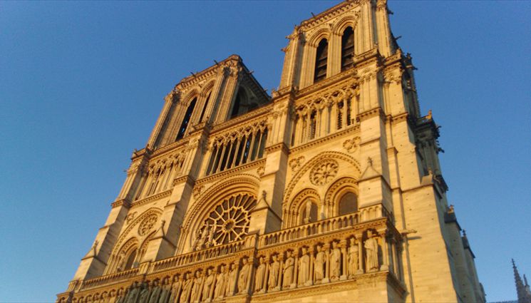 Этот католический собор является образцом французской готики