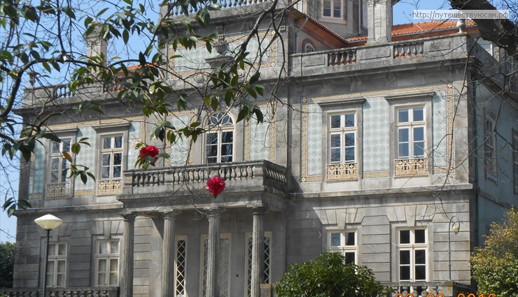 Именно в Порту была принята первая португальская Конституция
