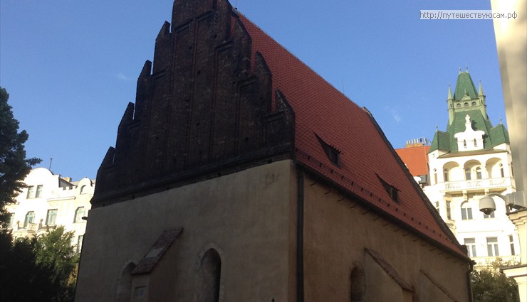 Это – один из ярчайших образцов готики в Праге