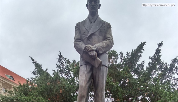 Памятник Эдварду Бенешу