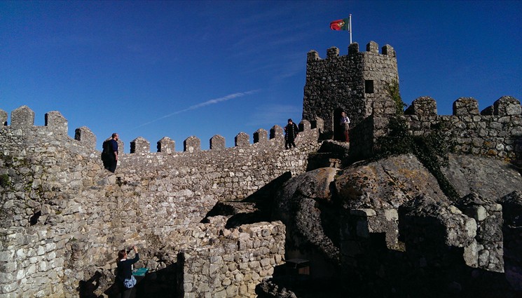 Замок Мавров - Castelo dos Mouros