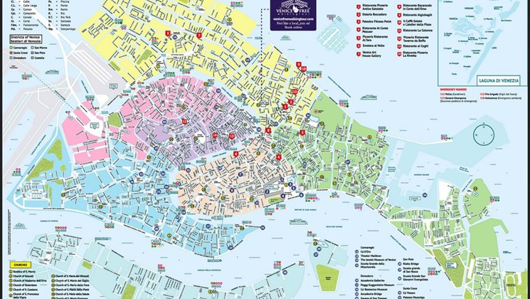 А в конце тура нам подарили по карте Венеции, на которой указаны места с бесплатным Wi-Fi