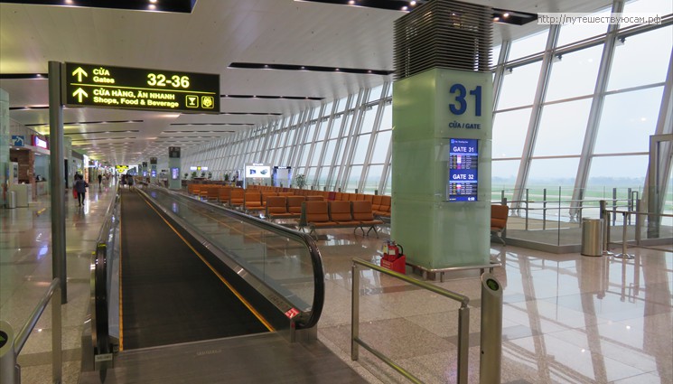 Аэропорт состоит из одного терминала, являющегося и международным и внутренним