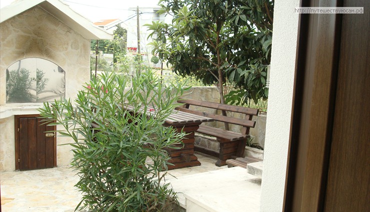В общем саду гости могут бесплатно пользоваться принадлежностями для барбекю