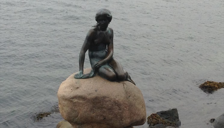 Памятник - Русалочка в Копенгагене