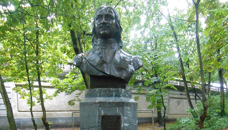 Памятник Петру I в Королевском Парке Брюсселя