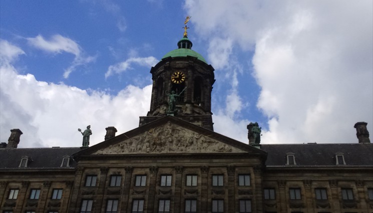 Королевский Дворец в Амстердаме