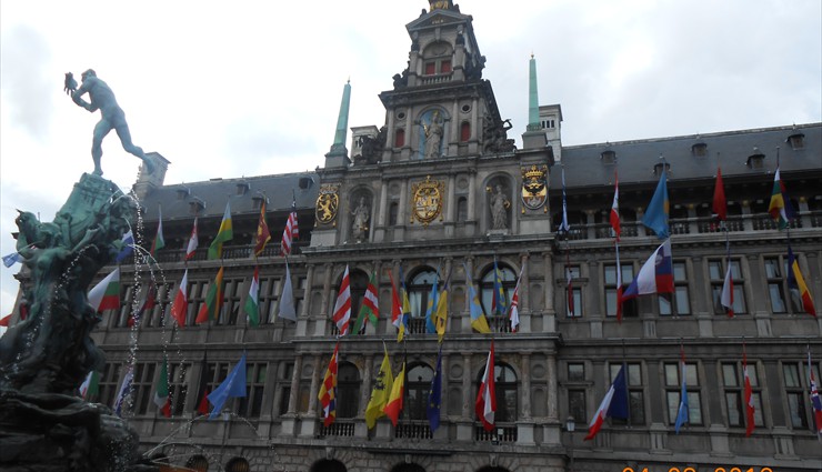 Городская ратуша Антверпена