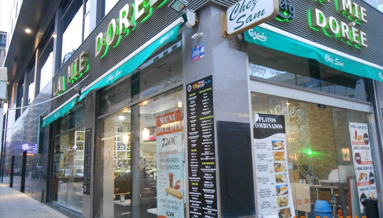 Кафе - Ресторан: 
La Mie Doree 