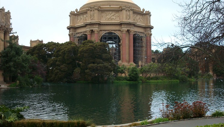 Дворец изящных искусств в Сан-Франциско, США