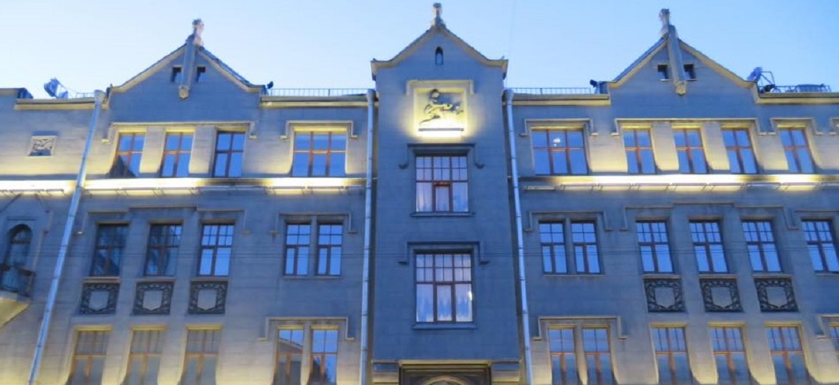 Отель Ланкастер Корт