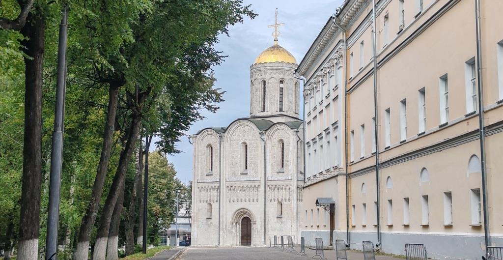 Дмитриевский собор